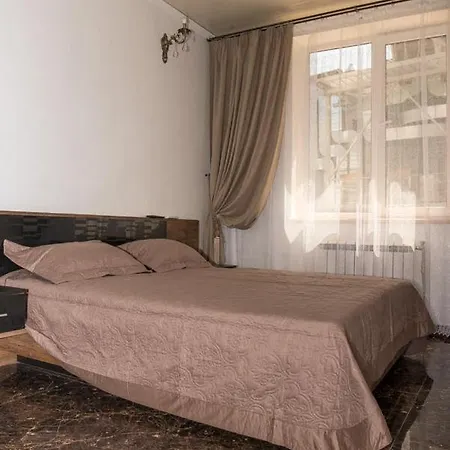 Arcadia Plaza Appartement *